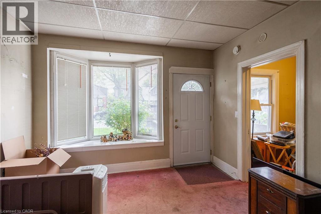 24 East 24th Street, Hamilton, Ontario  L8V 2X7 - Photo 12 - 40779430