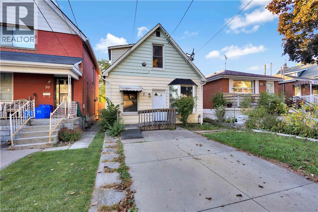24 East 24th Street, Hamilton, Ontario  L8V 2X7 - Photo 3 - 40779430