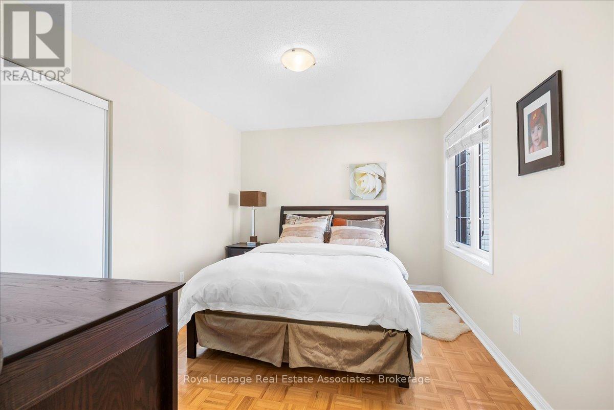 1578 French Gardens, Milton, Ontario  L9T 5L5 - Photo 13 - W12467146