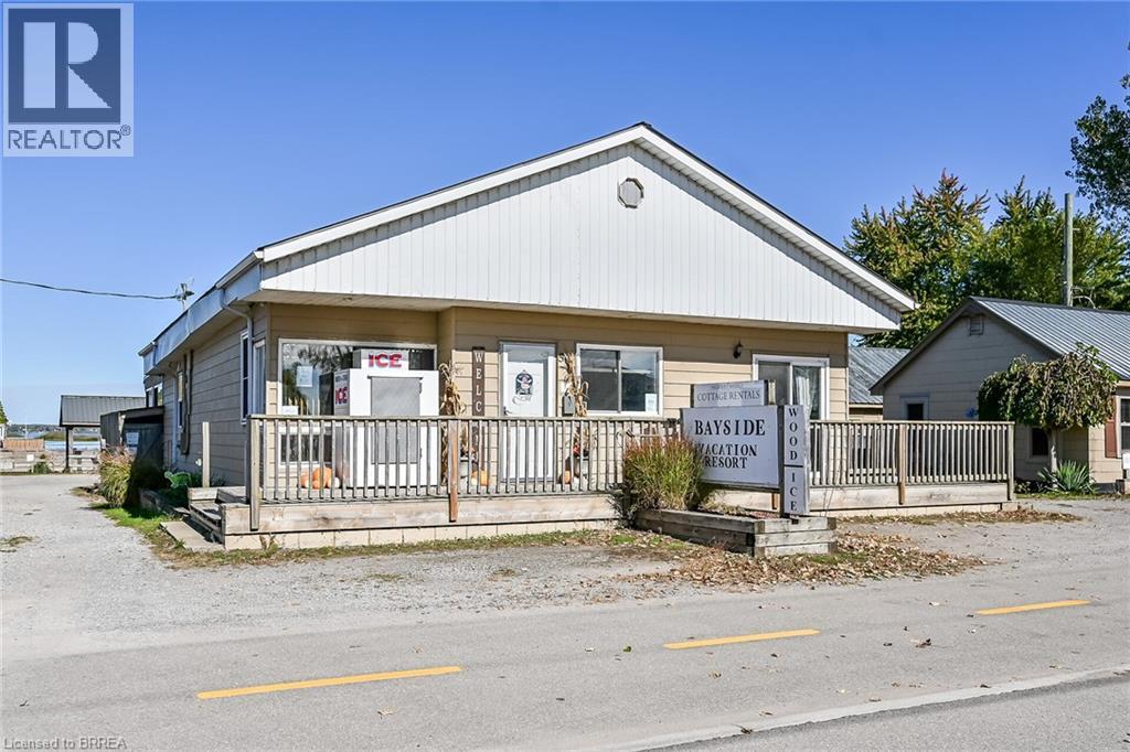 48-50 ERIE Boulevard, long point, Ontario