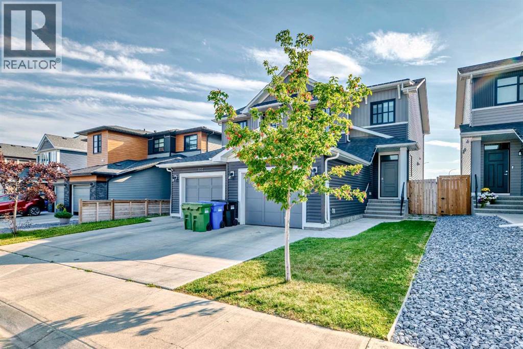 804 Seton Circle Se, Calgary, Alberta  T3M 3C4 - Photo 2 - A2253189