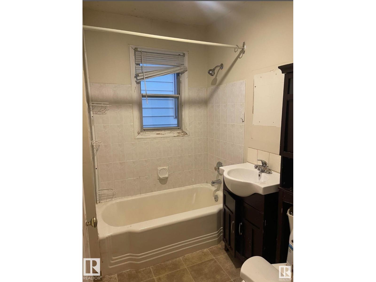 12239 101 St Nw, Edmonton, Alberta  T5G 2C5 - Photo 17 - E4462411