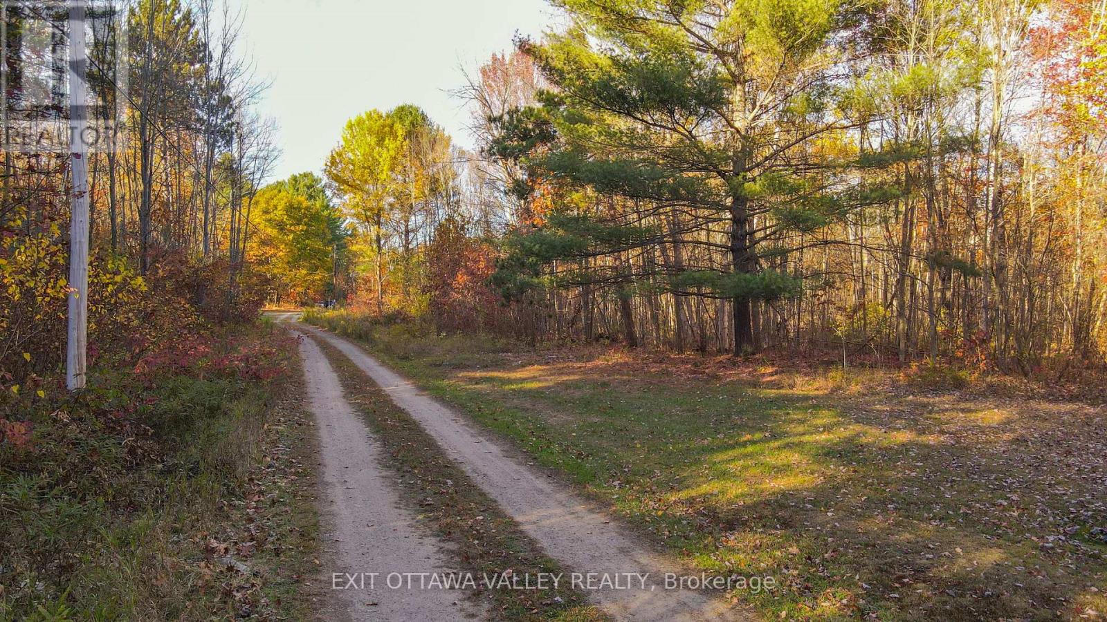 6 Grannys Lane, Killaloe, Ontario  K0J 2A0 - Photo 4 - X12467188