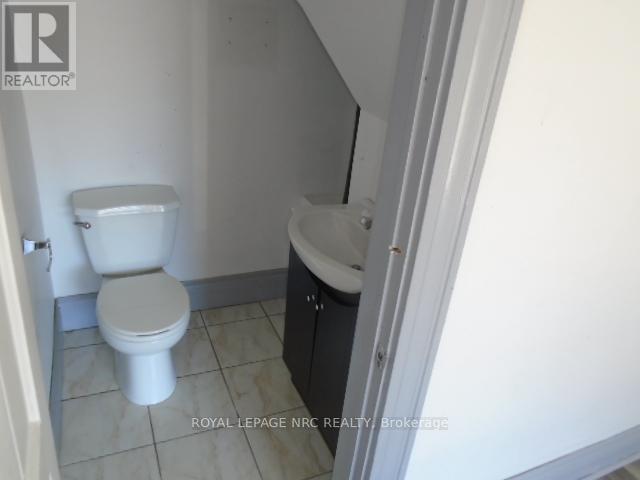 105a Welland Avenue, St. Catharines, Ontario  L2R 2H4 - Photo 10 - X12467189