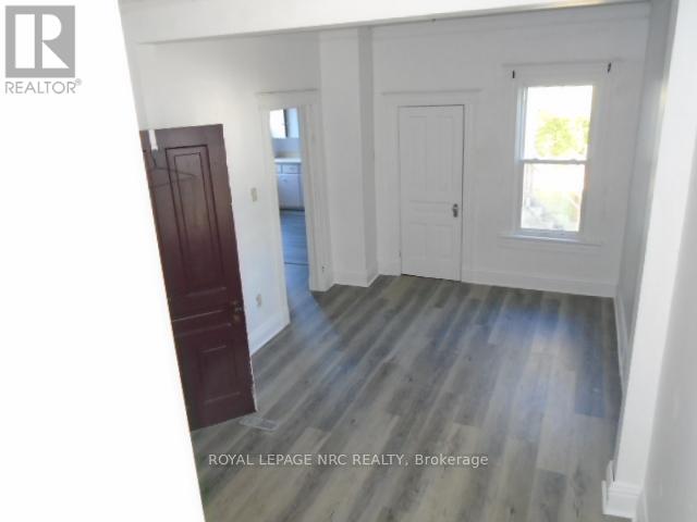 105a Welland Avenue, St. Catharines, Ontario  L2R 2H4 - Photo 12 - X12467189