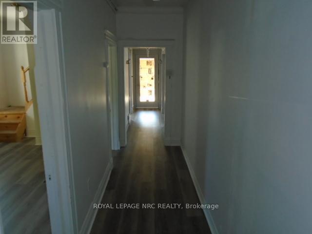 105a Welland Avenue, St. Catharines, Ontario  L2R 2H4 - Photo 14 - X12467189