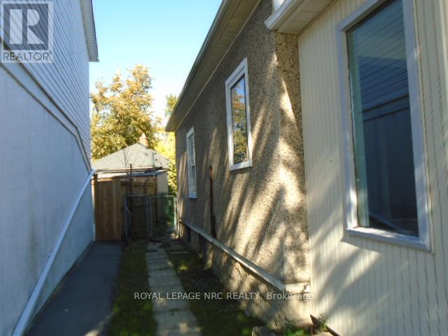 105a Welland Avenue, St. Catharines, Ontario  L2R 2H4 - Photo 22 - X12467189