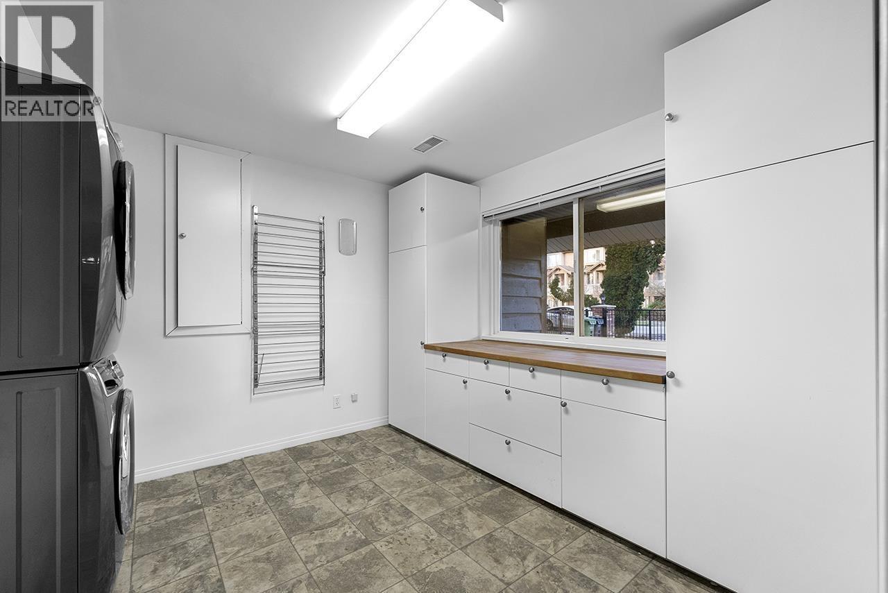 9248 General Currie Road, Richmond, British Columbia  V6Y 1M6 - Photo 12 - R3059412