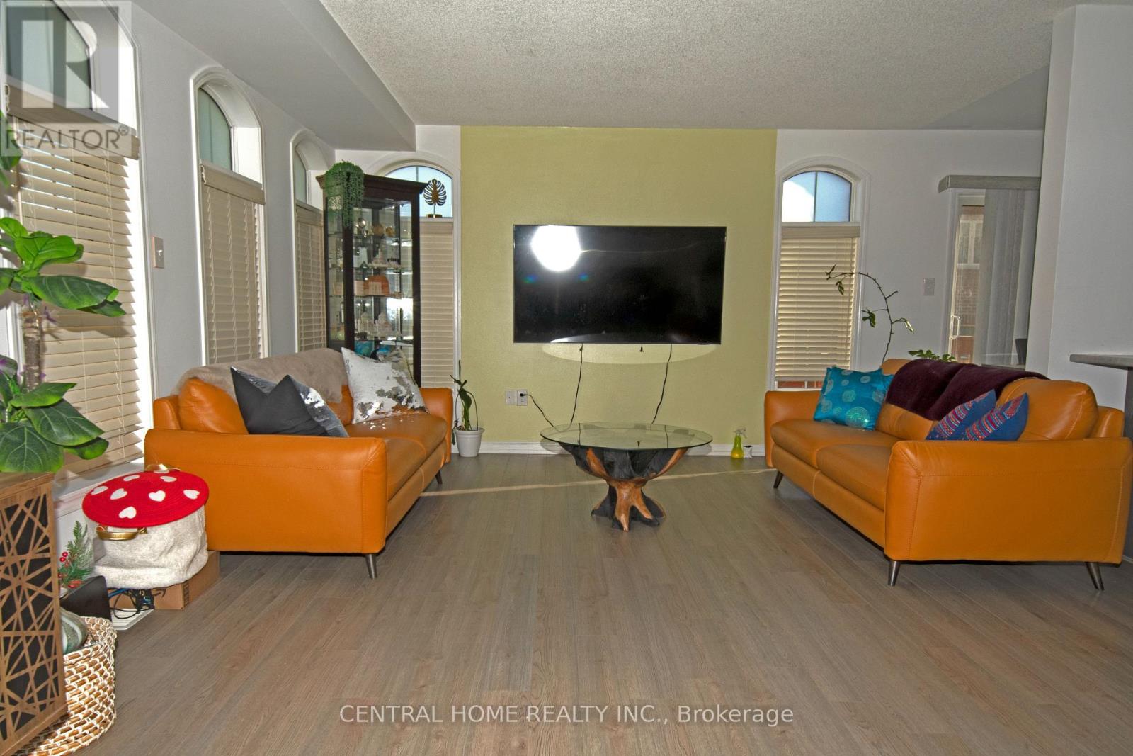 25 Camilleri Road, Ajax, Ontario  L1Z 0T2 - Photo 3 - E12390393