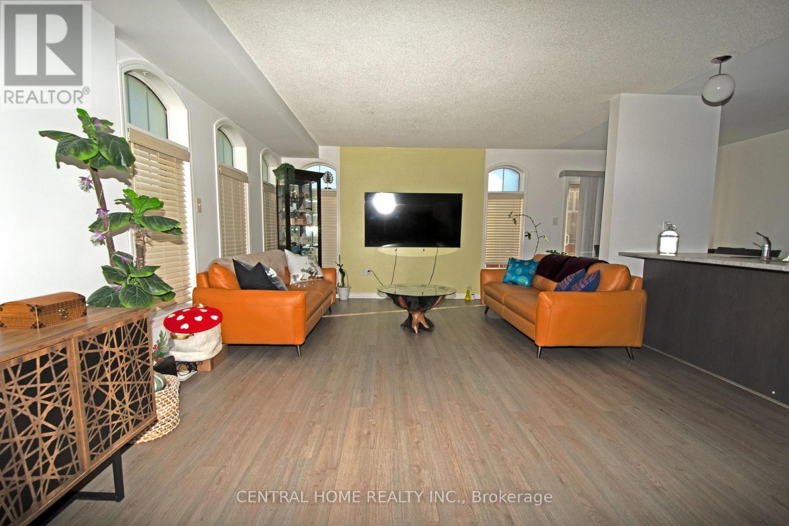 25 Camilleri Road, Ajax, Ontario  L1Z 0T2 - Photo 4 - E12390393