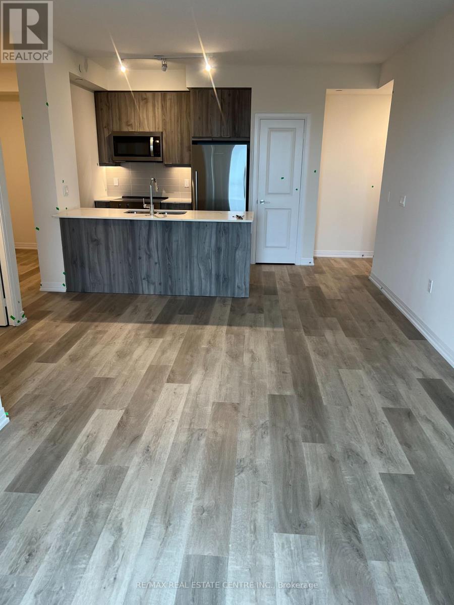 2710 - 15 Watergarden Drive, Mississauga, Ontario  L5R 0H4 - Photo 5 - W12465958
