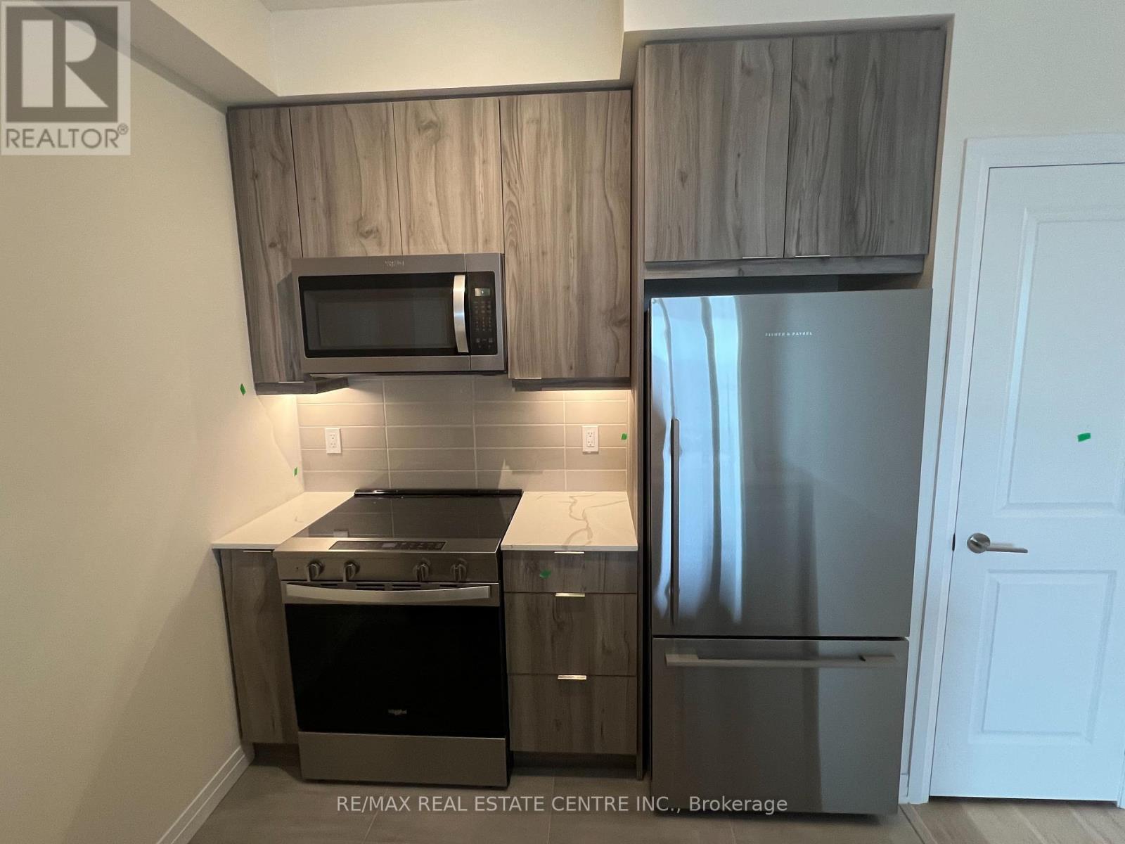 2710 - 15 Watergarden Drive, Mississauga, Ontario  L5R 0H4 - Photo 13 - W12465958