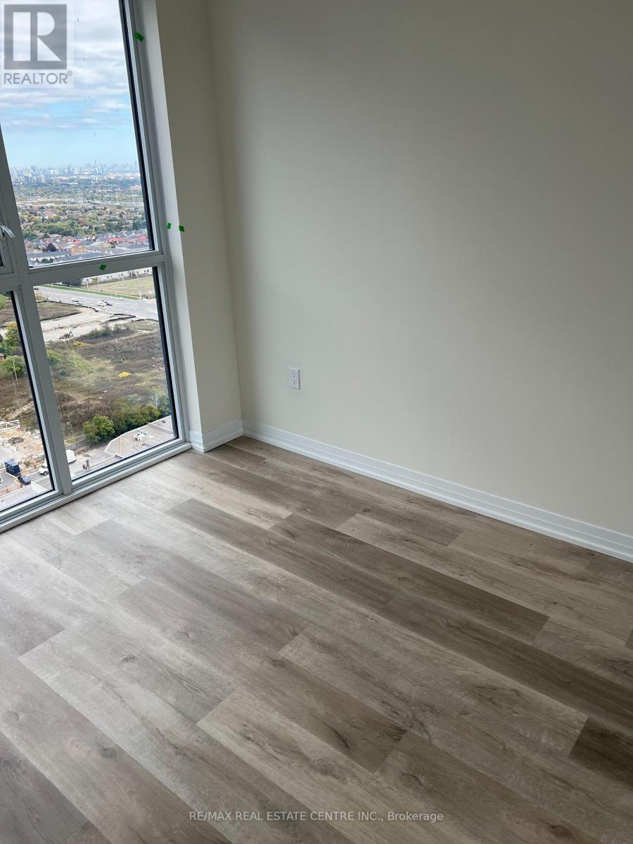 2710 - 15 Watergarden Drive, Mississauga, Ontario  L5R 0H4 - Photo 6 - W12465958