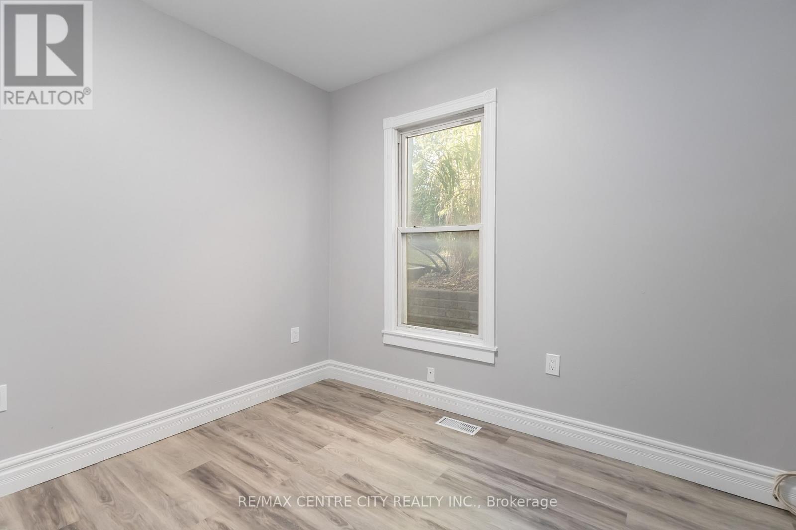 97 Walnut Street, London North, Ontario  N6H 1C3 - Photo 25 - X12465371