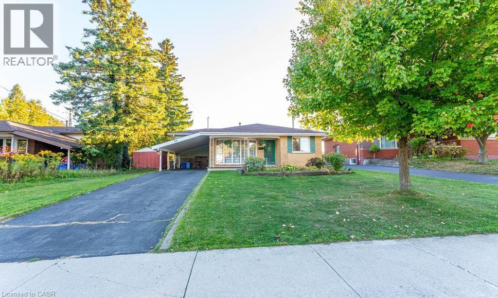 69 BUCKINGHAM Drive, Hamilton, Ontario