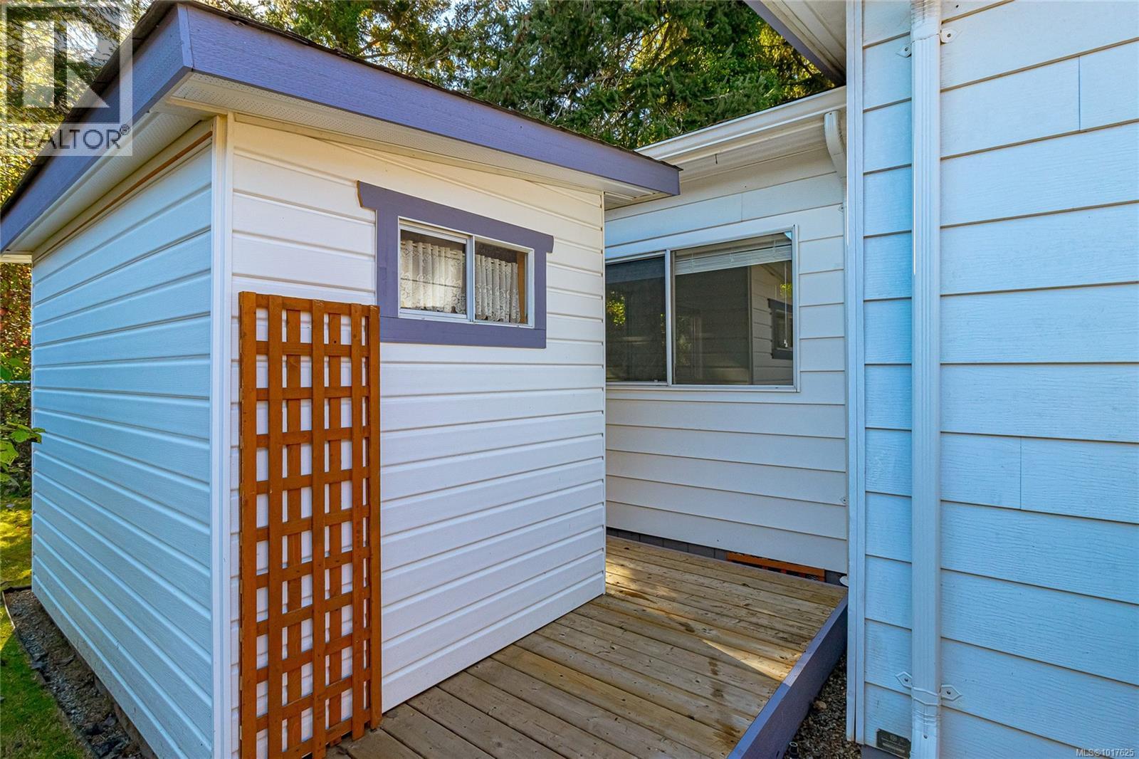 2135 Summergate Blvd, Sidney, British Columbia  V8L 4K9 - Photo 27 - 1017625