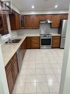 4 Myna Court, Brampton, Ontario  L6S 4H8 - Photo 14 - W12459122