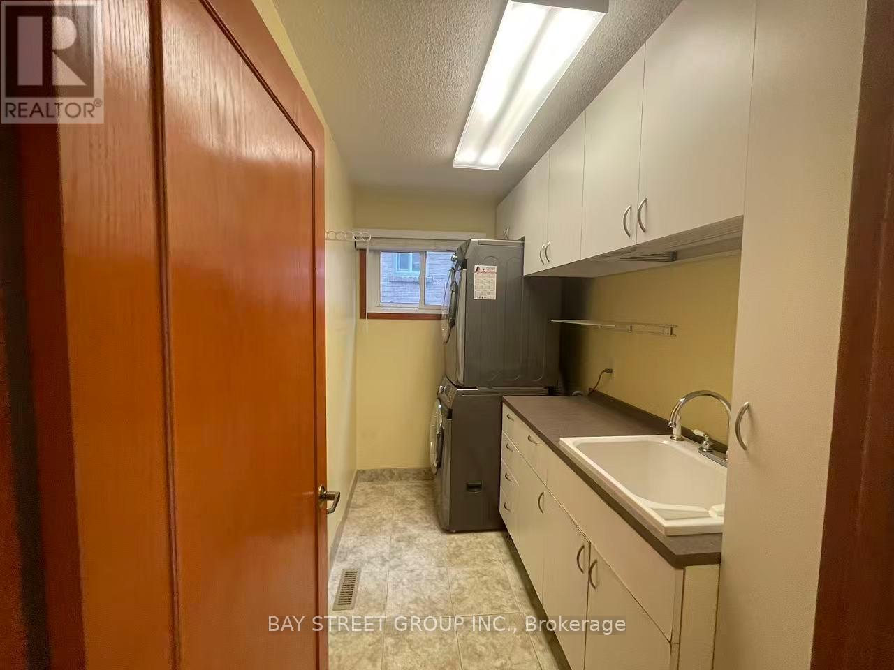 36 Ventris Drive, Ajax, Ontario  L1T 1T9 - Photo 3 - E12467182
