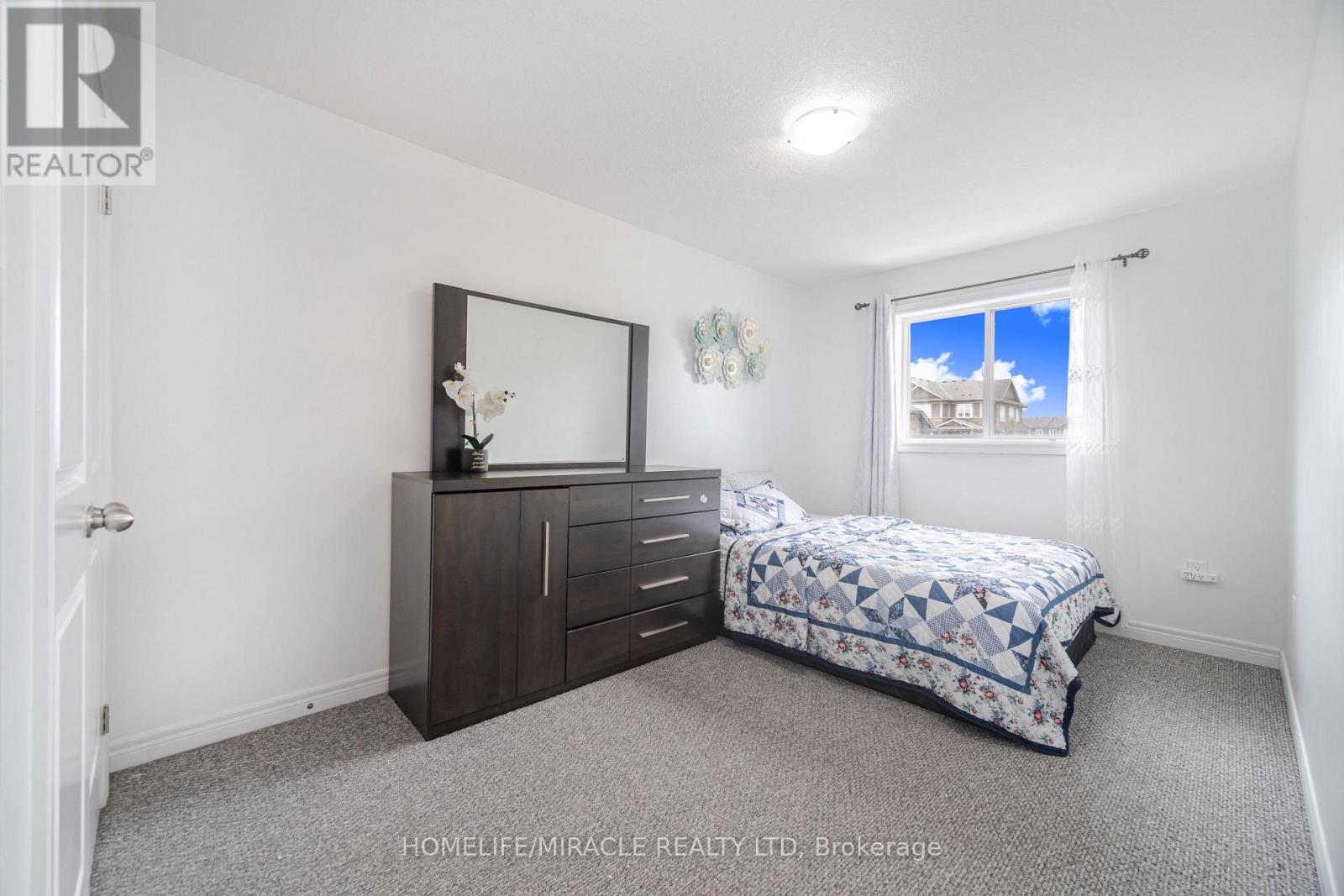 24 Kingsborough Drive, Hamilton, Ontario  L0R 1P0 - Photo 28 - X12465407