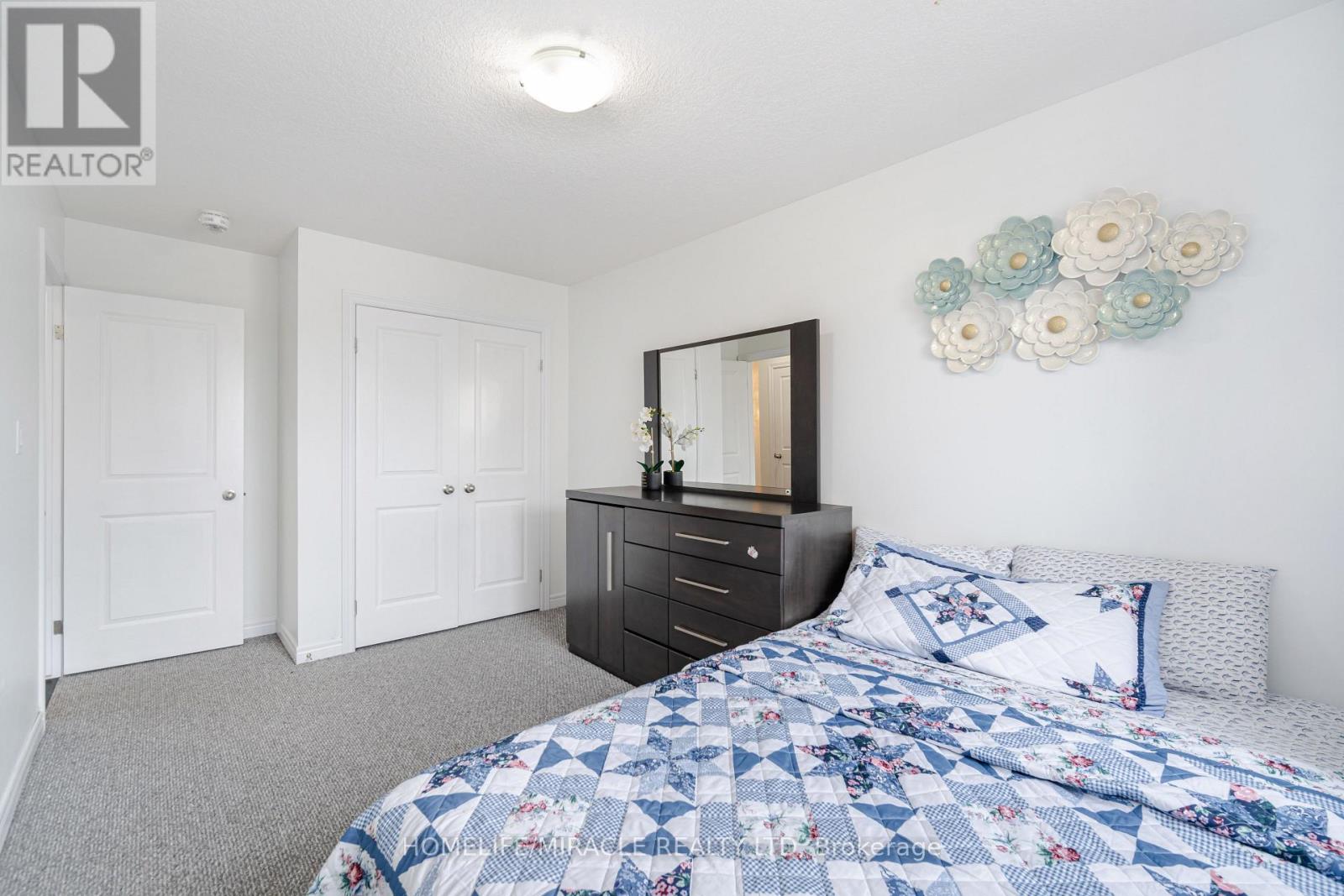 24 Kingsborough Drive, Hamilton, Ontario  L0R 1P0 - Photo 29 - X12465407