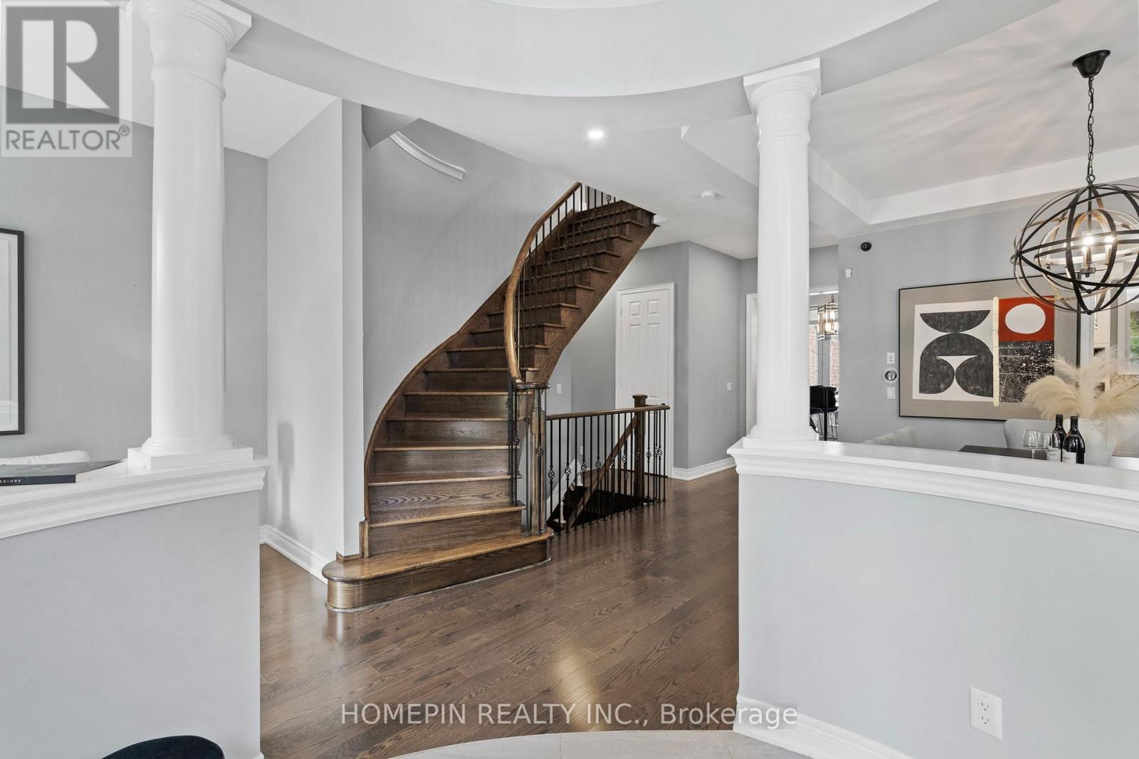 201 Gar Lehman Avenue, Whitchurch-Stouffville, Ontario  L4A 1V6 - Photo 3 - N12467195