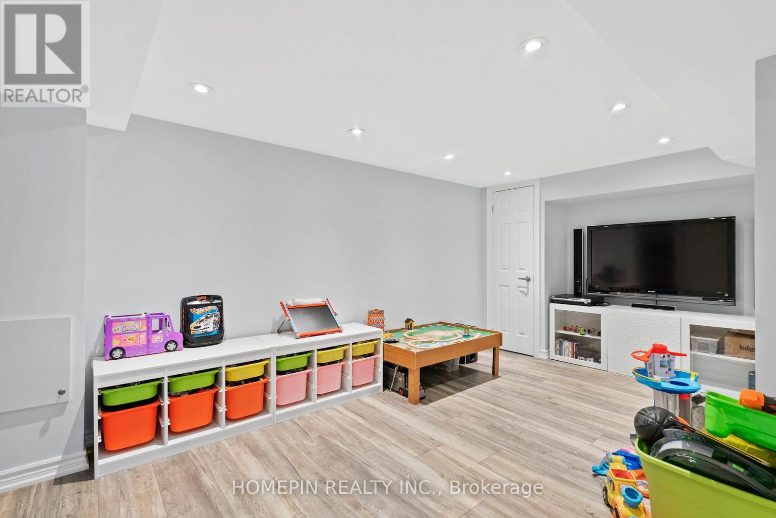 201 Gar Lehman Avenue, Whitchurch-Stouffville, Ontario  L4A 1V6 - Photo 33 - N12467195