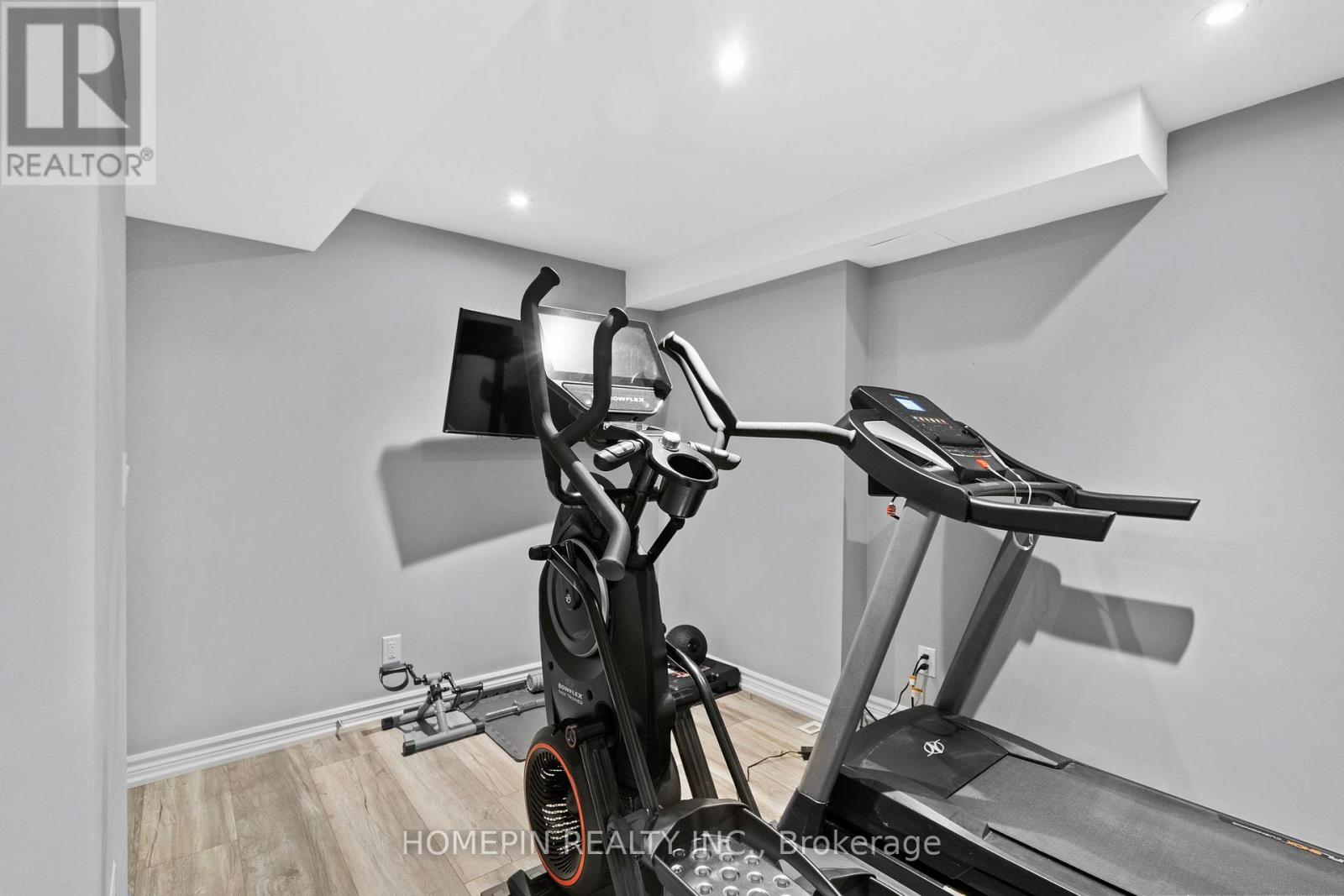 201 Gar Lehman Avenue, Whitchurch-Stouffville, Ontario  L4A 1V6 - Photo 35 - N12467195