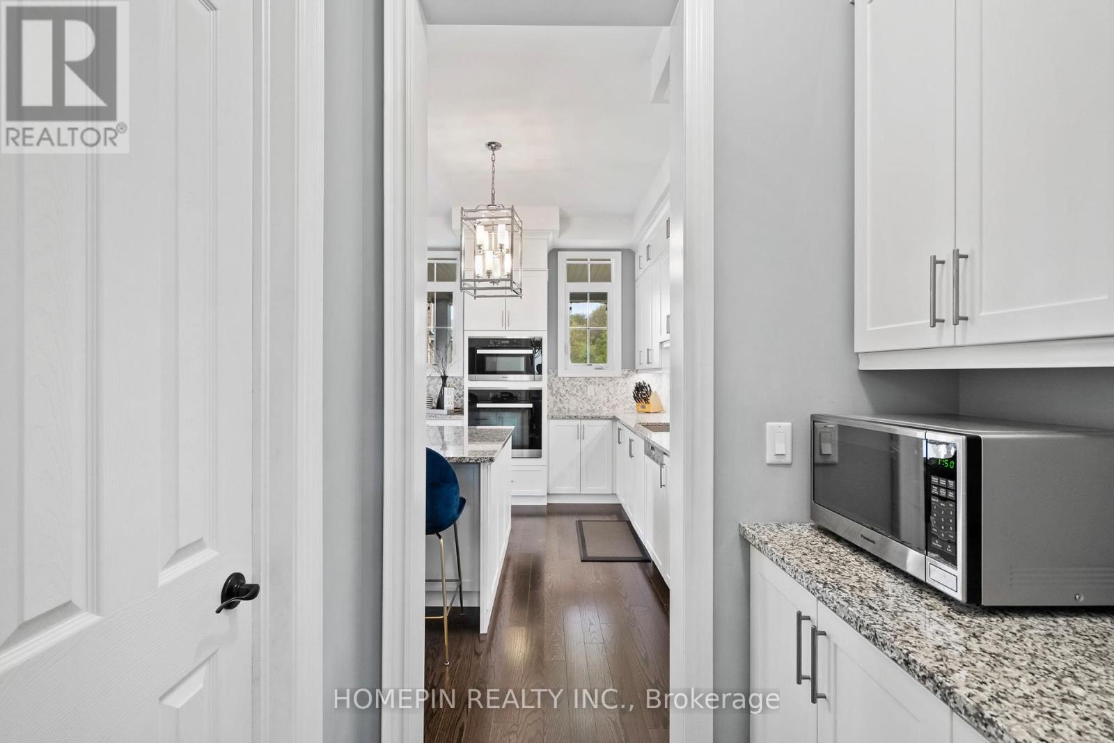 201 Gar Lehman Avenue, Whitchurch-Stouffville, Ontario  L4A 1V6 - Photo 8 - N12467195