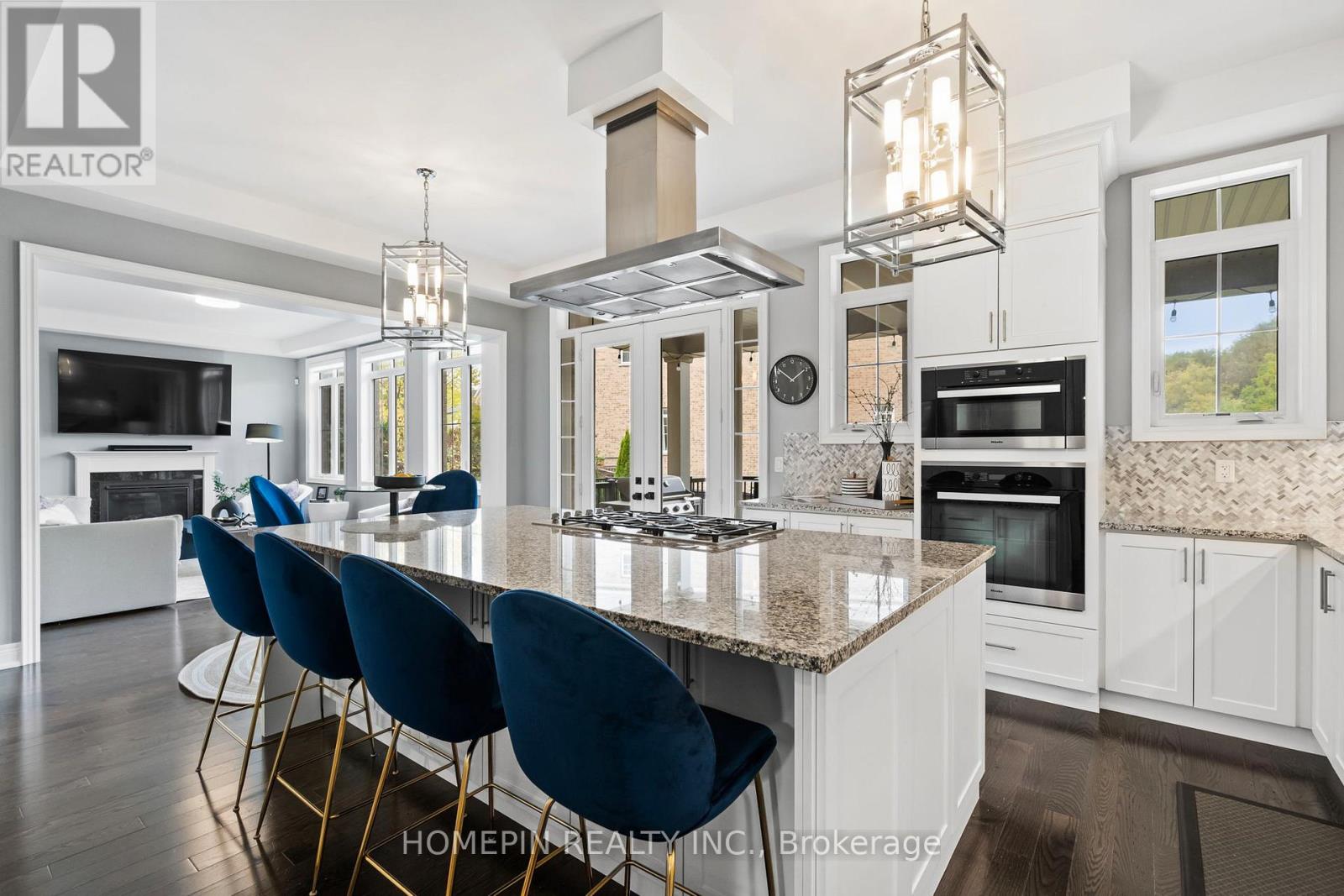 201 Gar Lehman Avenue, Whitchurch-Stouffville, Ontario  L4A 1V6 - Photo 9 - N12467195