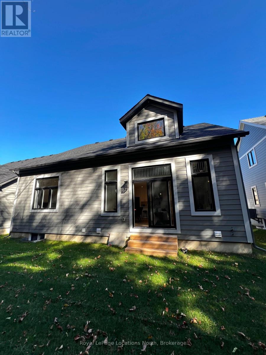 116 Schooners Lane, Blue Mountains, Ontario  N0H 2P0 - Photo 12 - X12467210