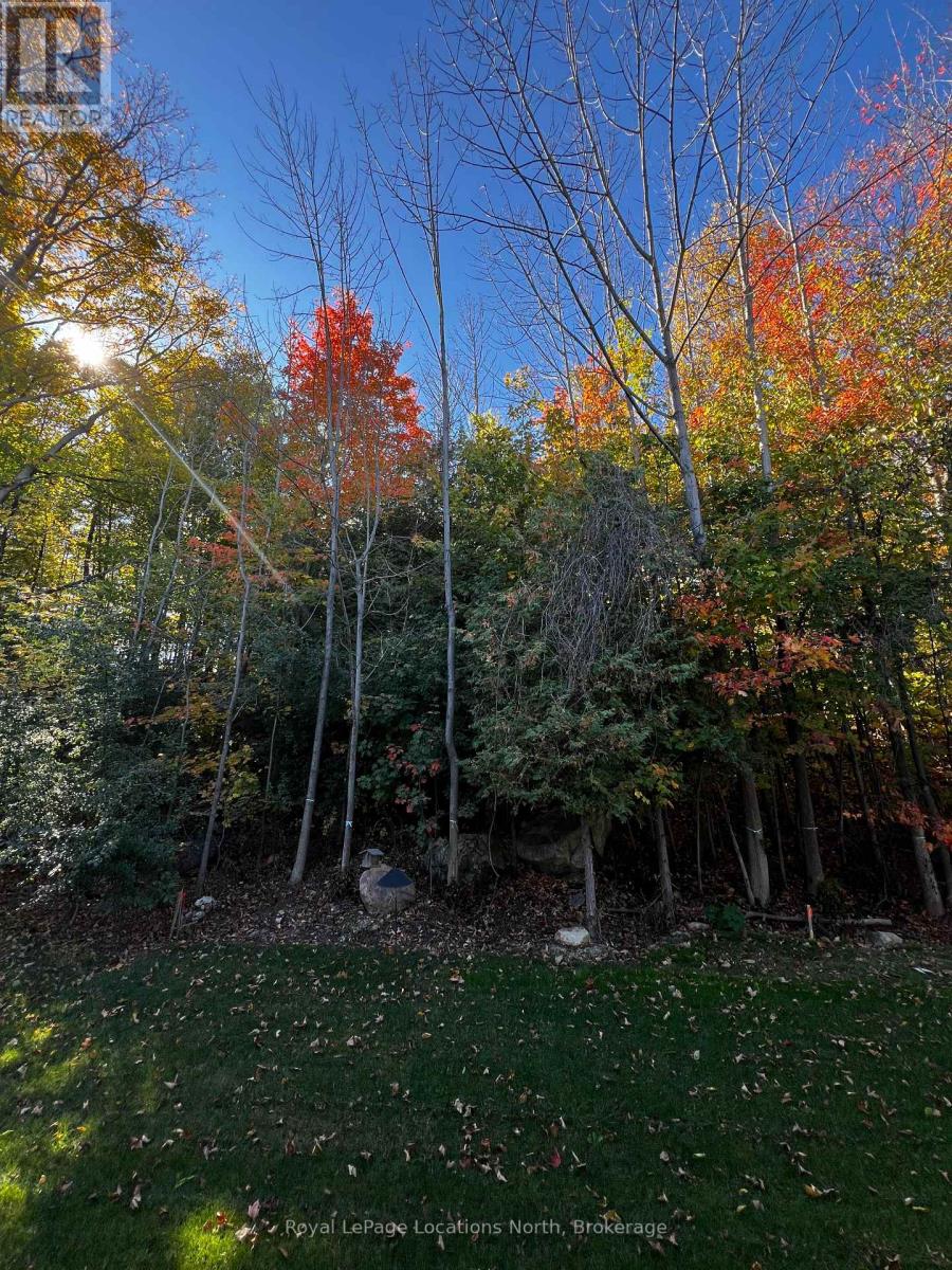 116 Schooners Lane, Blue Mountains, Ontario  N0H 2P0 - Photo 13 - X12467210