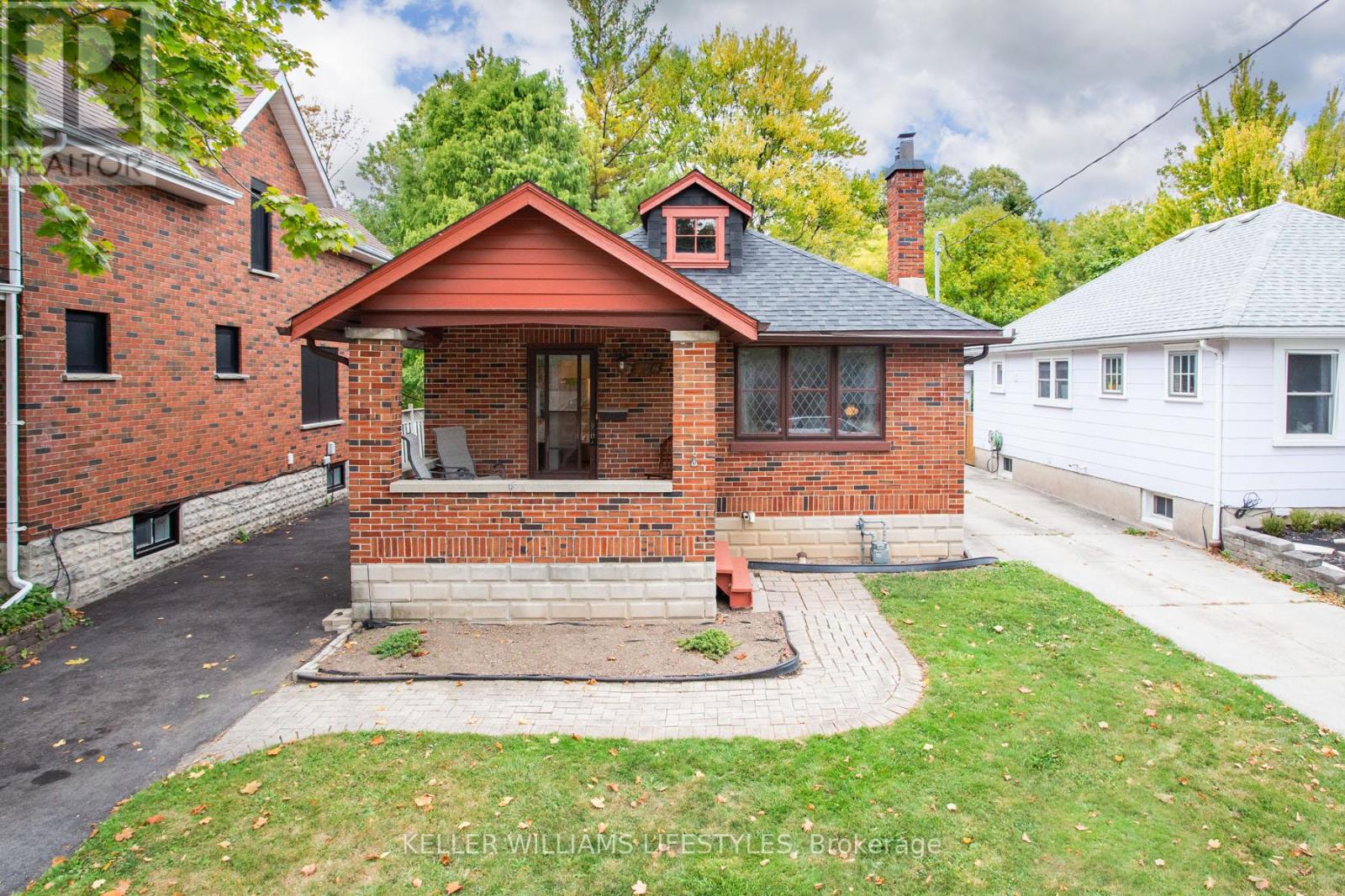 104 Emery Street E, London South, Ontario  N6C 2E1 - Photo 1 - X12467221