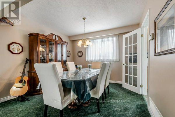 917 Maple Avenue, Milton, Ontario  L9T 3X6 - Photo 10 - W12467196