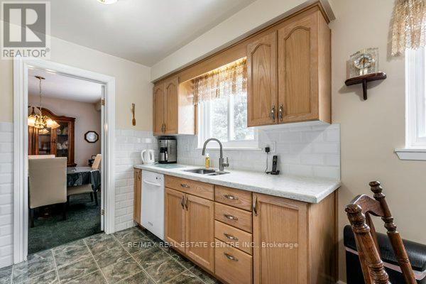 917 Maple Avenue, Milton, Ontario  L9T 3X6 - Photo 13 - W12467196