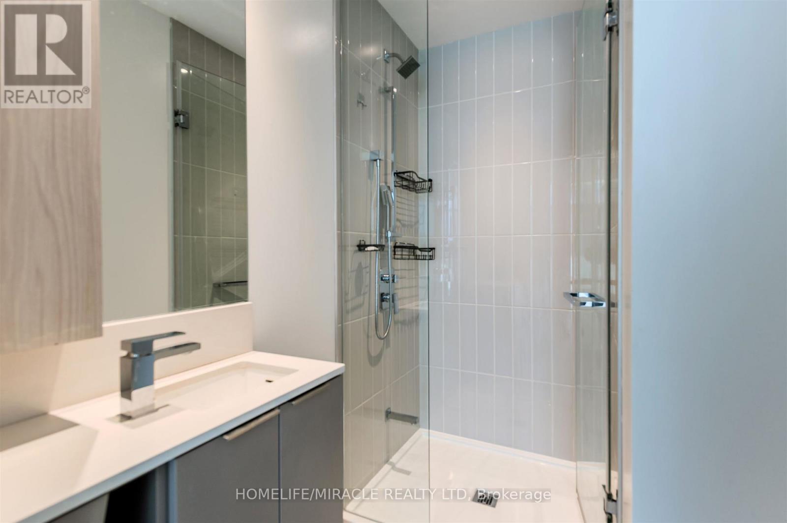 2404 - 3900 Confederation Parkway, Mississauga, Ontario  L5B 0M3 - Photo 20 - W12467198