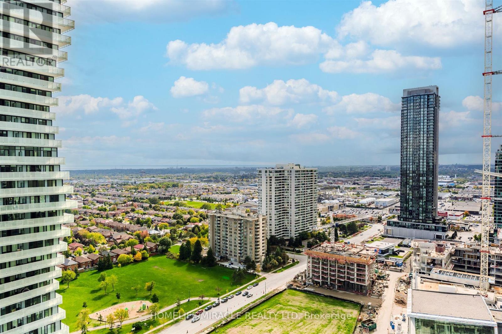 2404 - 3900 Confederation Parkway, Mississauga, Ontario  L5B 0M3 - Photo 25 - W12467198