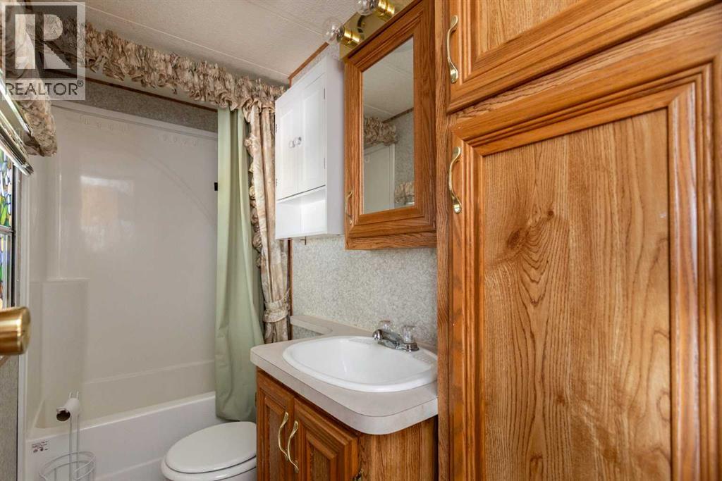 83 Points West Resort, Sylvan Lake, Alberta  T4S 1T3 - Photo 12 - A2212224