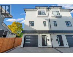 <div class="price">$1,577,888</div> 4 4170 Hurst Street, Burnaby<br><div style="margin-bottom:8px;"><small>Nu Stream Realty Inc.</small></div><div class='bed_bath'>3 Bed | 4 Bath</div>