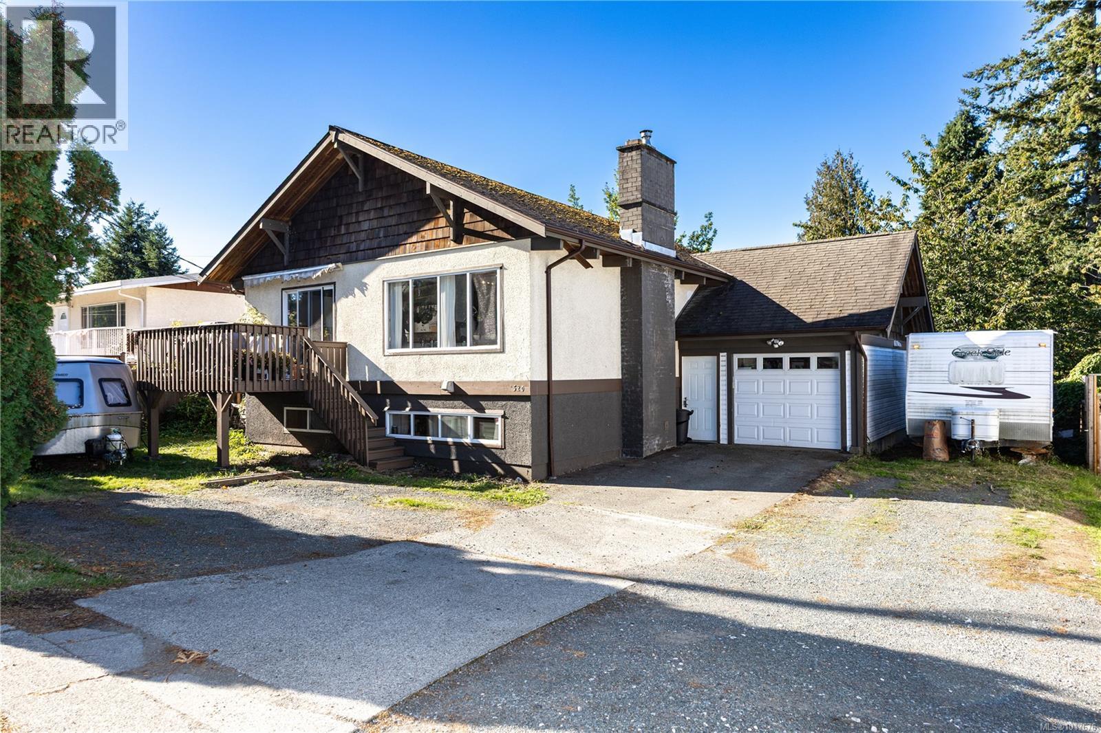 520 Dogwood St, Campbell River, British Columbia