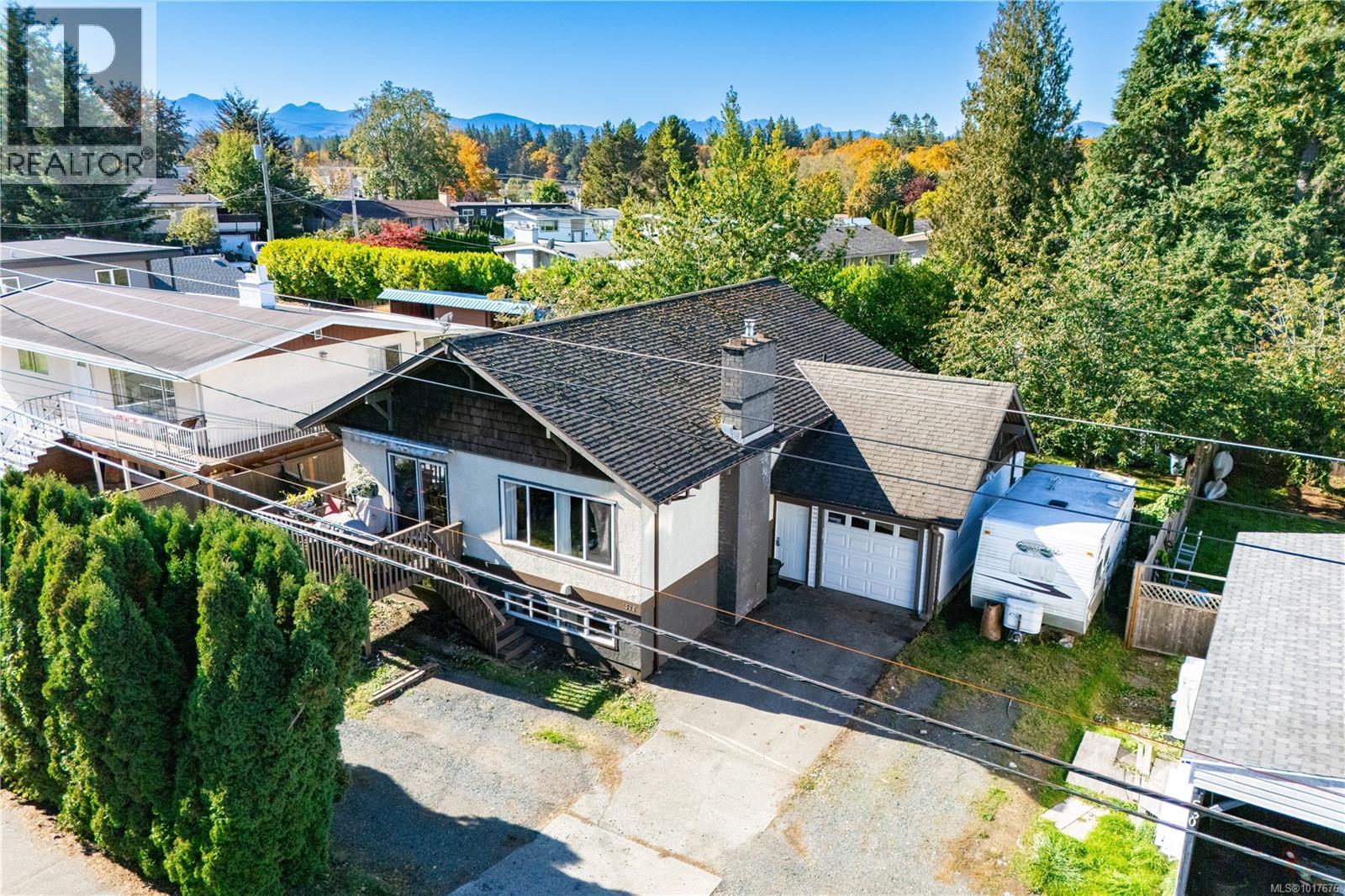 520 Dogwood St, Campbell River, British Columbia  V9W 2Y5 - Photo 2 - 1017676