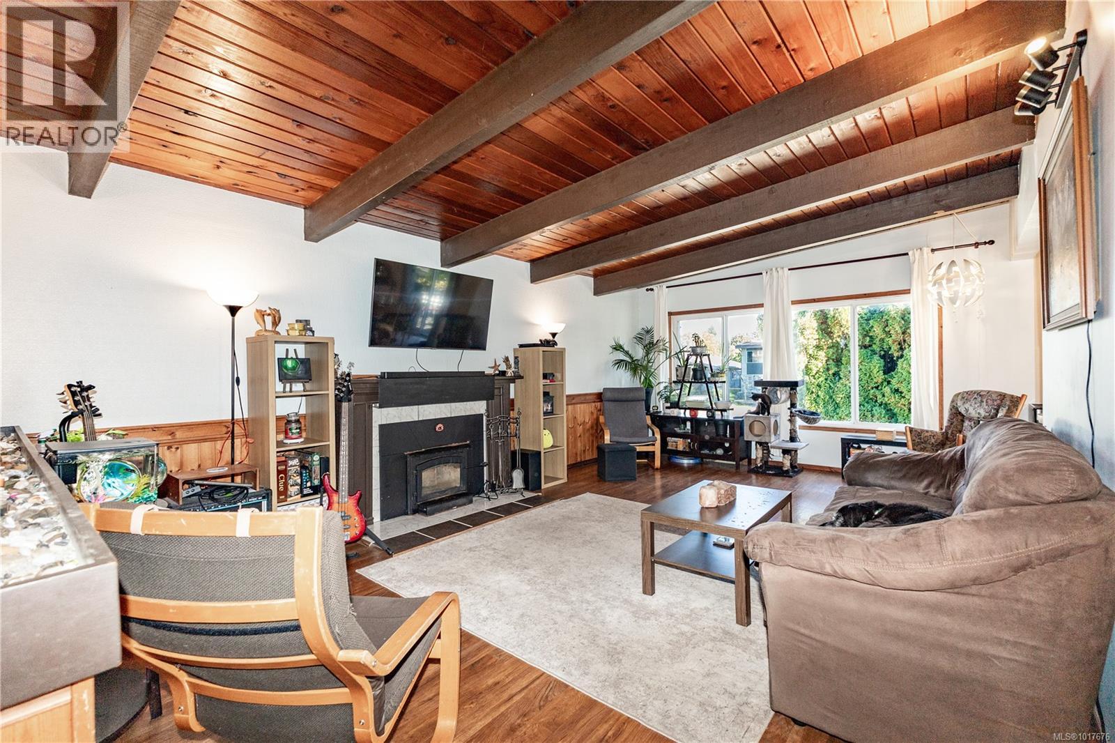 520 Dogwood St, Campbell River, British Columbia  V9W 2Y5 - Photo 3 - 1017676