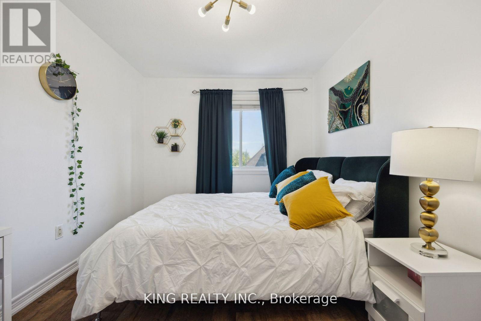 111 Donald Bell Drive, Hamilton, Ontario  L0R 1C0 - Photo 19 - X12467183