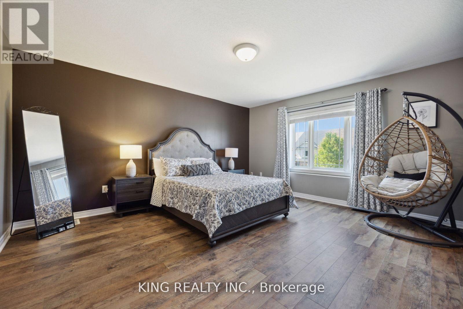 111 Donald Bell Drive, Hamilton, Ontario  L0R 1C0 - Photo 24 - X12467183