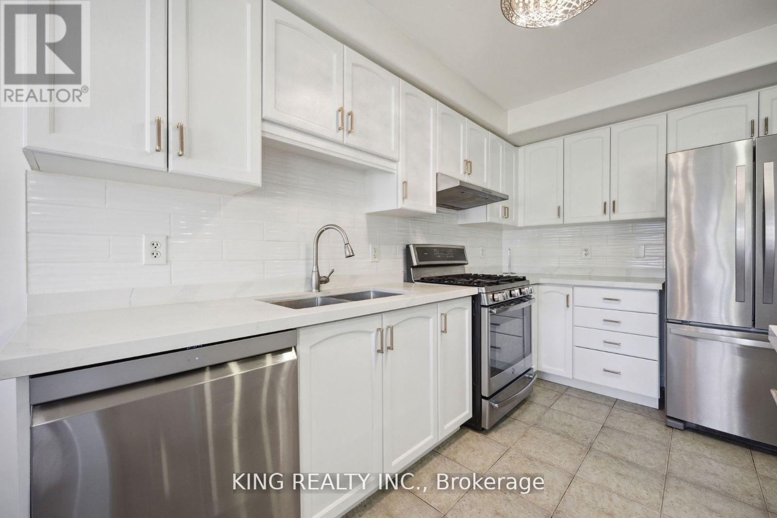 111 Donald Bell Drive, Hamilton, Ontario  L0R 1C0 - Photo 6 - X12467183