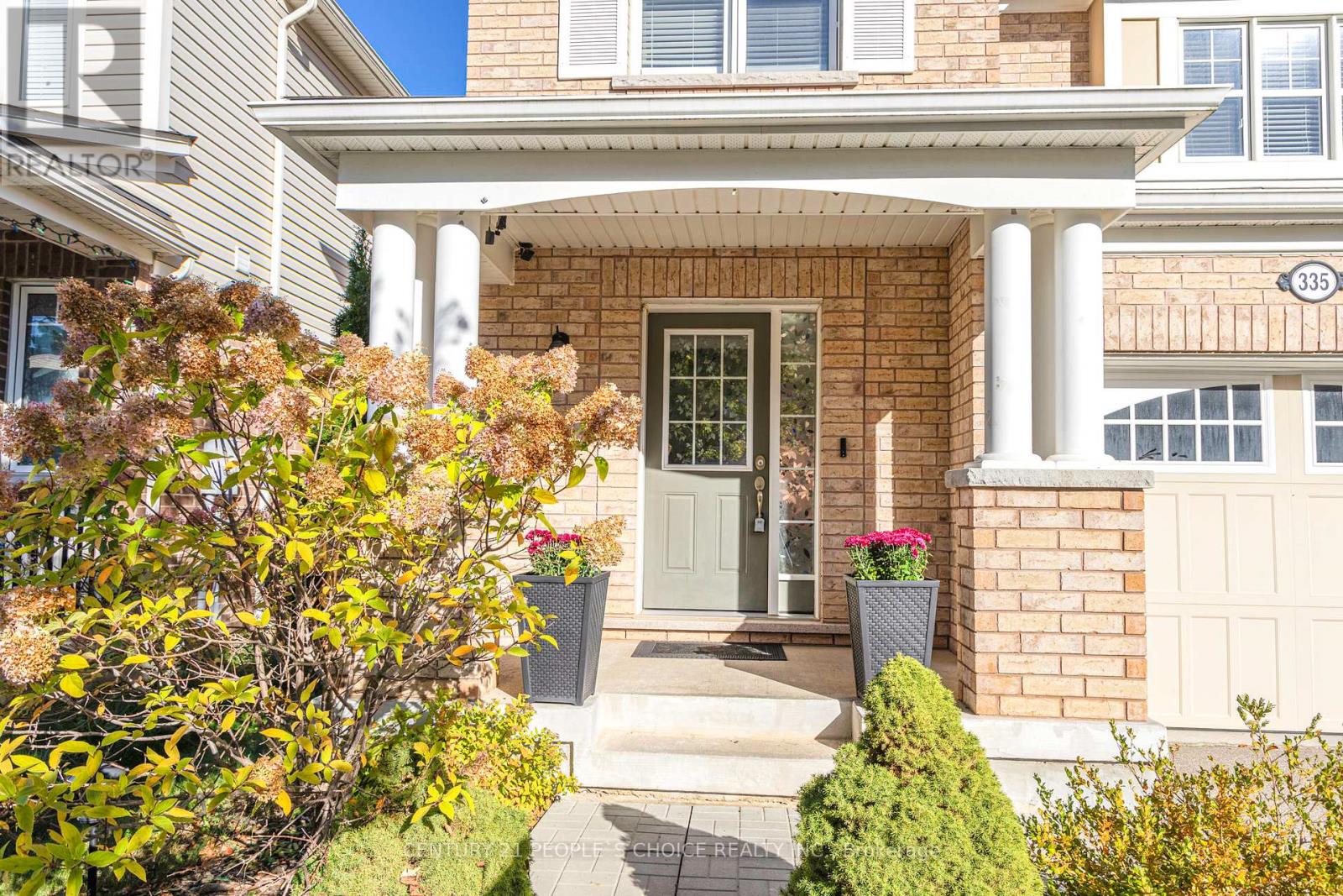 335 Falling Green Crescent, Kitchener, Ontario  N2R 0G4 - Photo 5 - X12467200