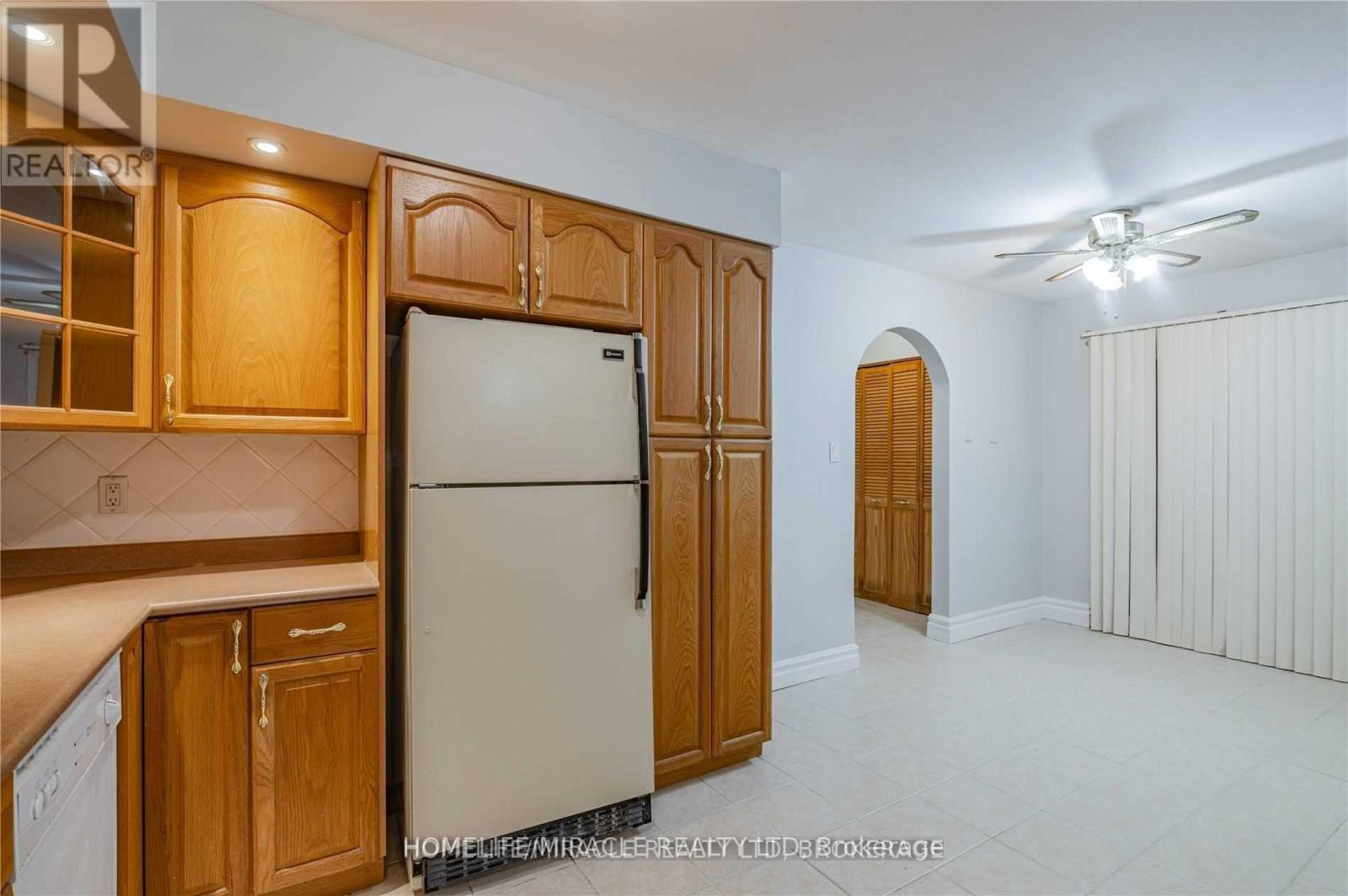 641a Silverbirch Road, Waterloo, Ontario  N2L 4R4 - Photo 12 - X12467202