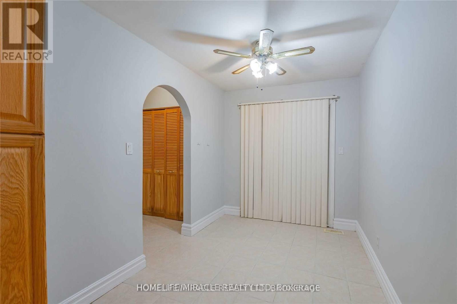 641a Silverbirch Road, Waterloo, Ontario  N2L 4R4 - Photo 13 - X12467202