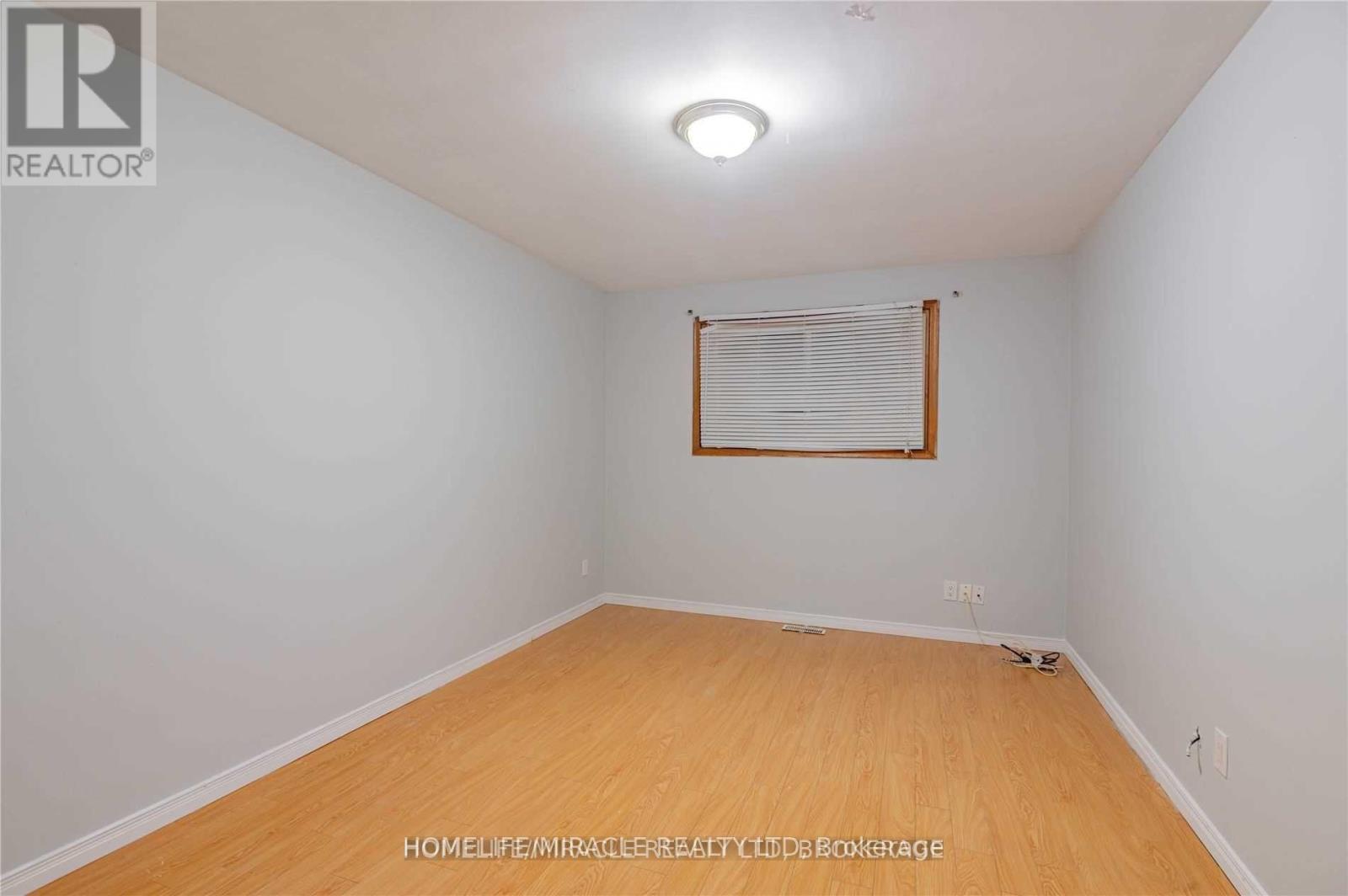 641a Silverbirch Road, Waterloo, Ontario  N2L 4R4 - Photo 15 - X12467202