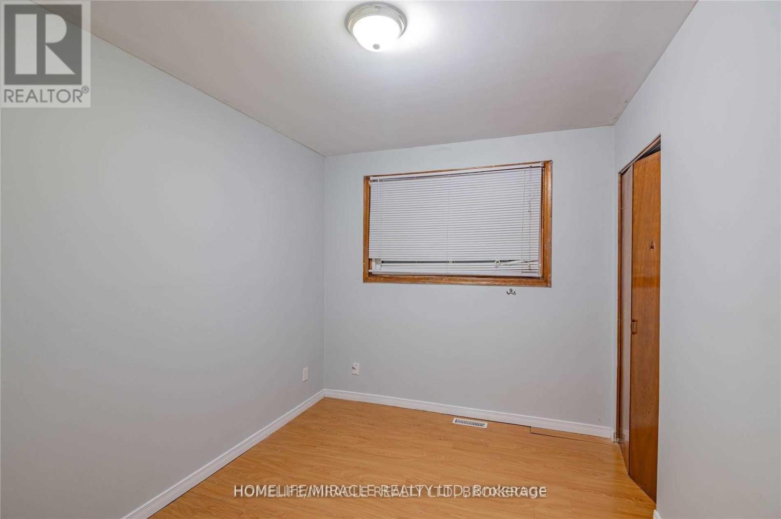 641a Silverbirch Road, Waterloo, Ontario  N2L 4R4 - Photo 18 - X12467202