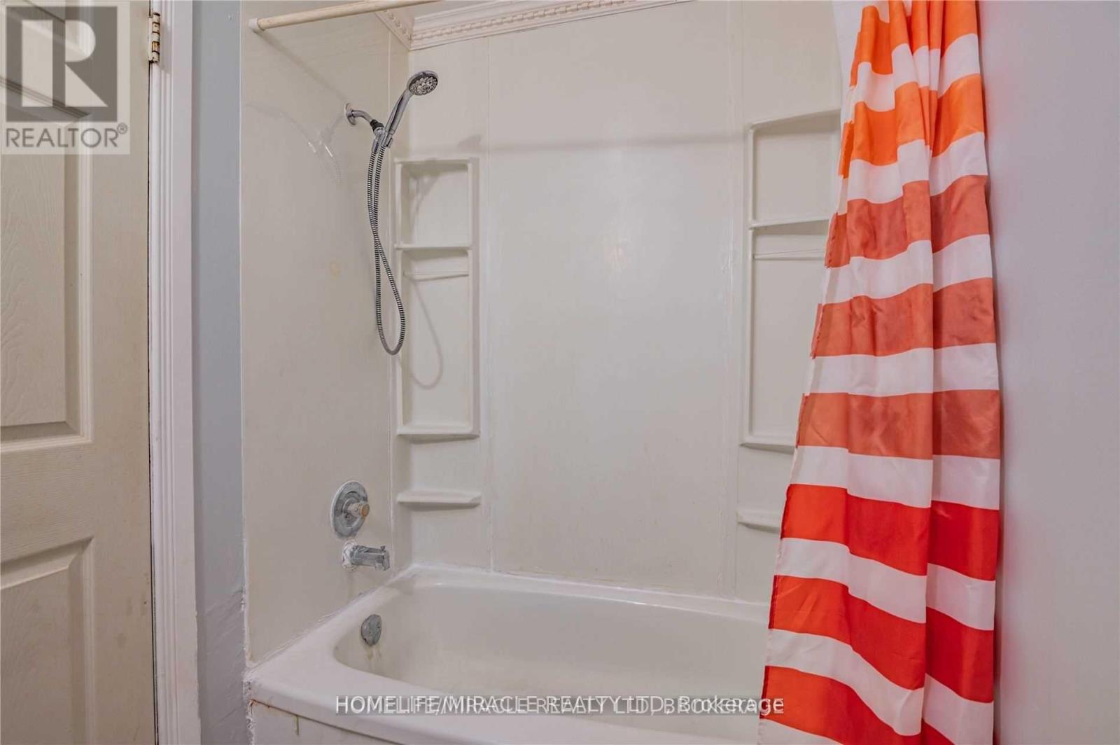 641a Silverbirch Road, Waterloo, Ontario  N2L 4R4 - Photo 21 - X12467202